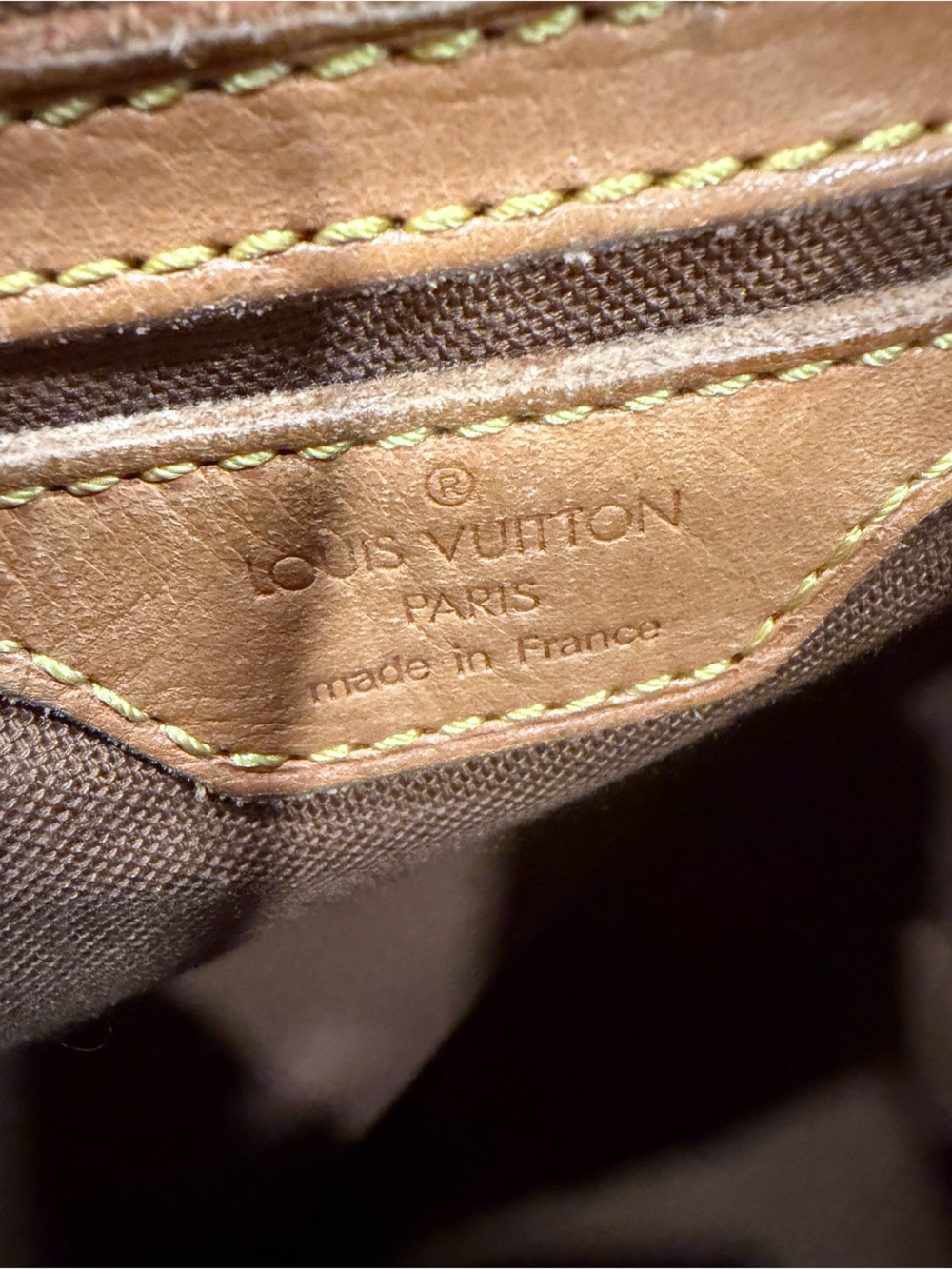 Louis Vuitton LV Monogram Montsouris GM - Picture 9 of 15